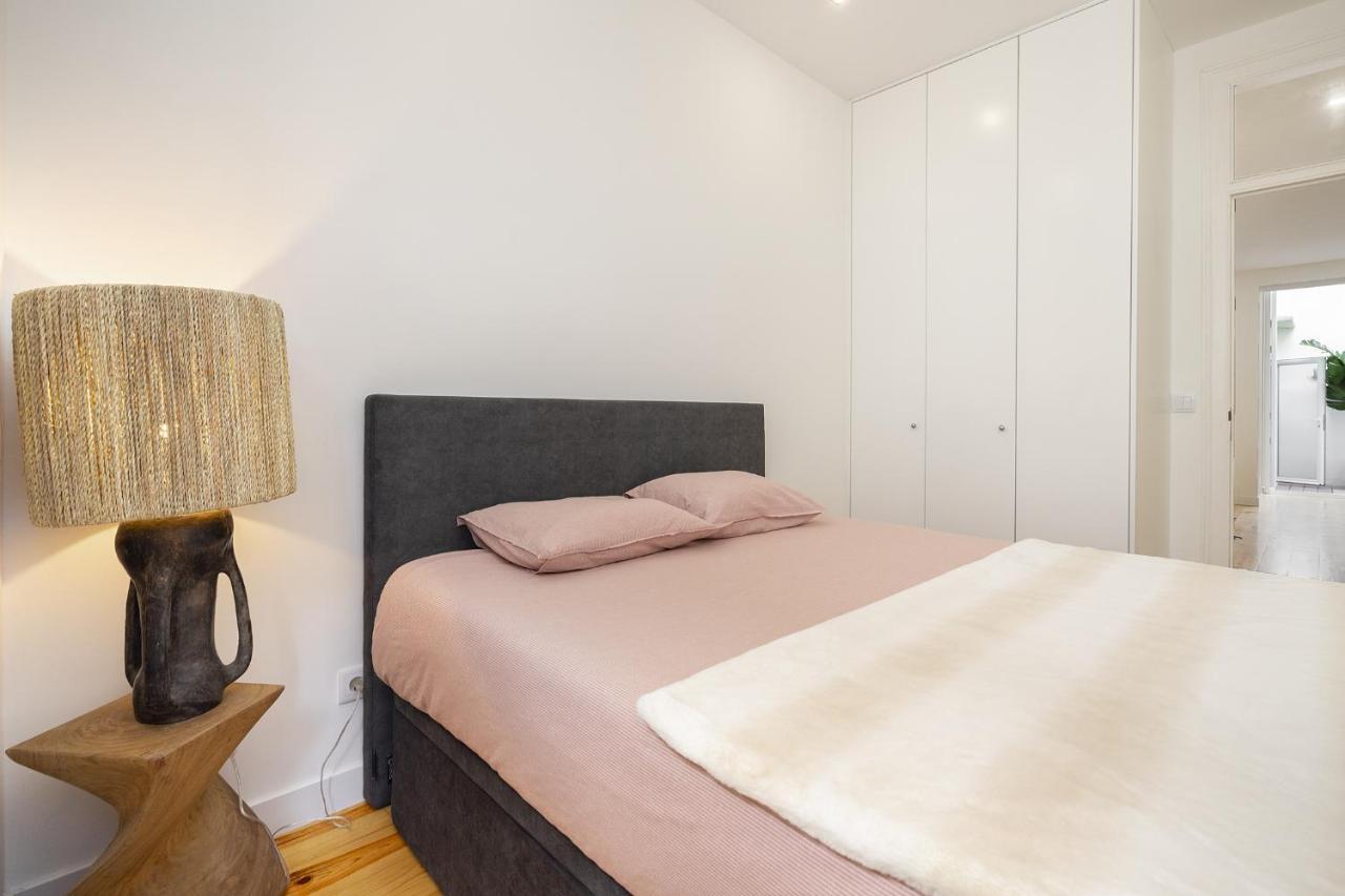 Whome Chic 1-Bed W/ Patio Perfect To Explore 리스본 외부 사진